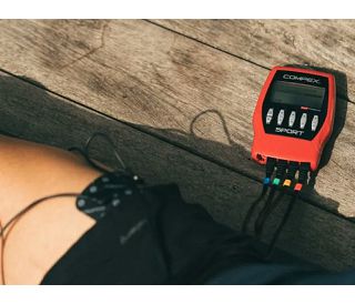 compex-sport-elektrostimulator-crveni-4-kanala-6746-rewe-030127_10894.jpg