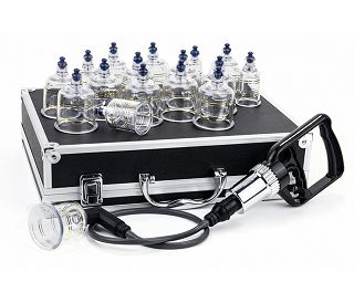 CUPPING SET s pumpom, 17 plastičnih čaša, u koferu