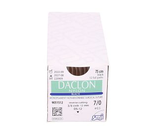 NERESORPTIVNI KIRURŠKI KONAC S IGLOM, DACLON NYLON, EP 0,5, USP 7/0, IGLA 3/8, REV.CUT. 12 mm/75 cm,12 komada