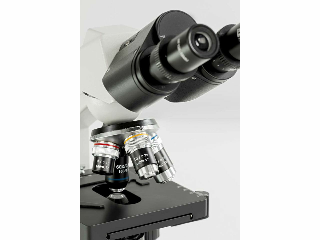 BINOKULARNI SVJETLOSNI MIKROSKOP KERN OBS 106