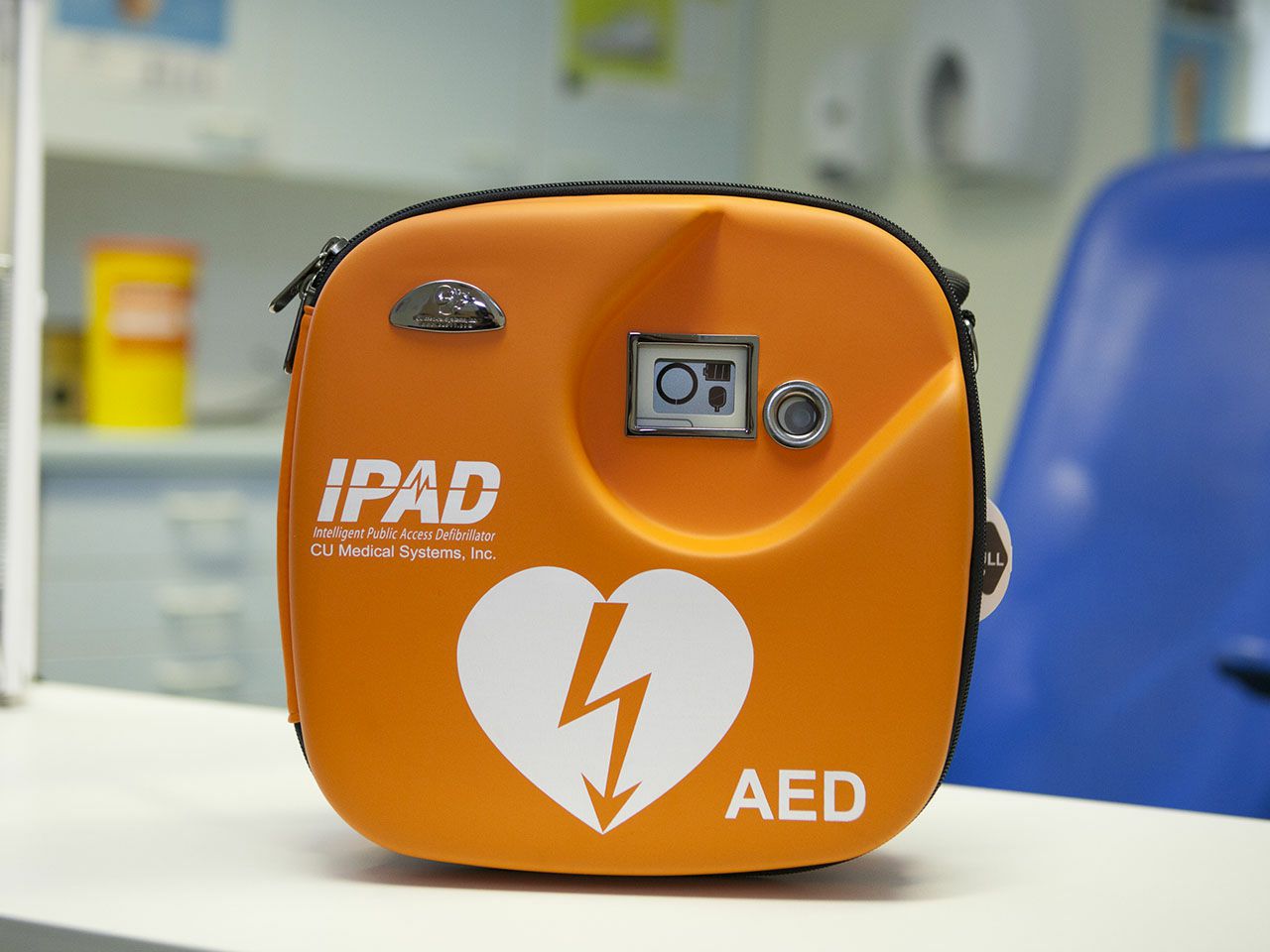 iPad CU-SP1 DEFIBRILATOR - POLUAUTOMATSKI AED