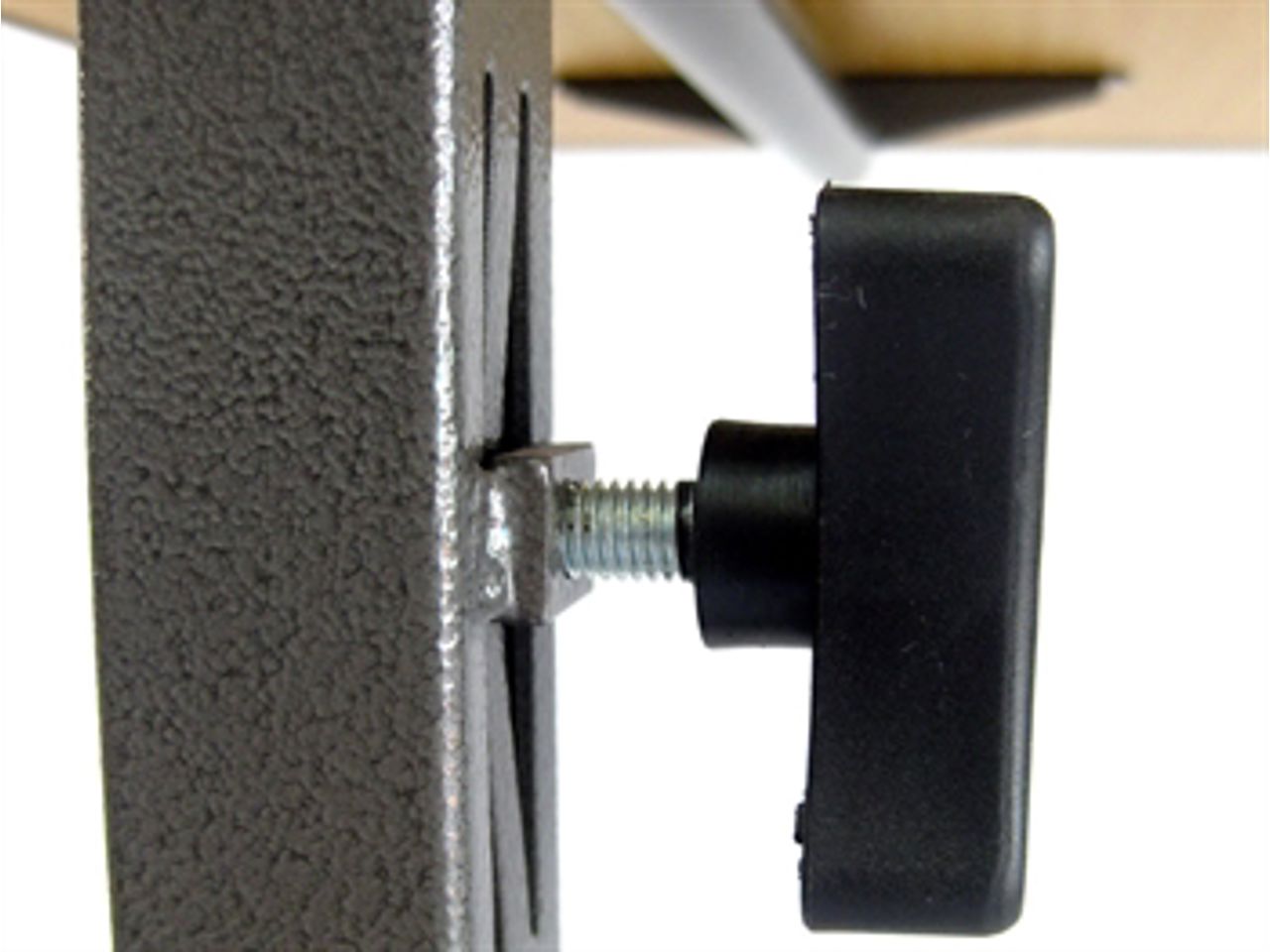 STOLIĆ ZA HRANJENJE BASIC